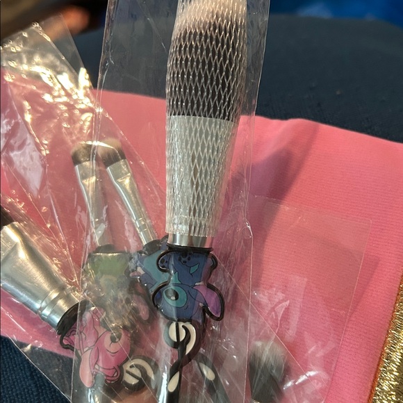 Cute Cartoon -Themed 5-Piece Makeup Brush Set - Picture 9 of 9